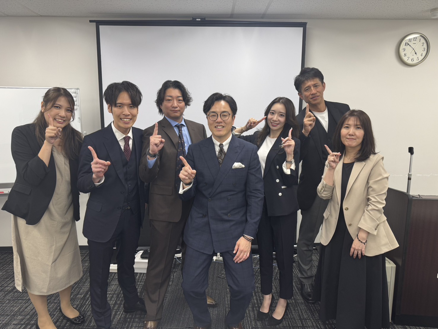 アイオネストと共に歩む仲間たち